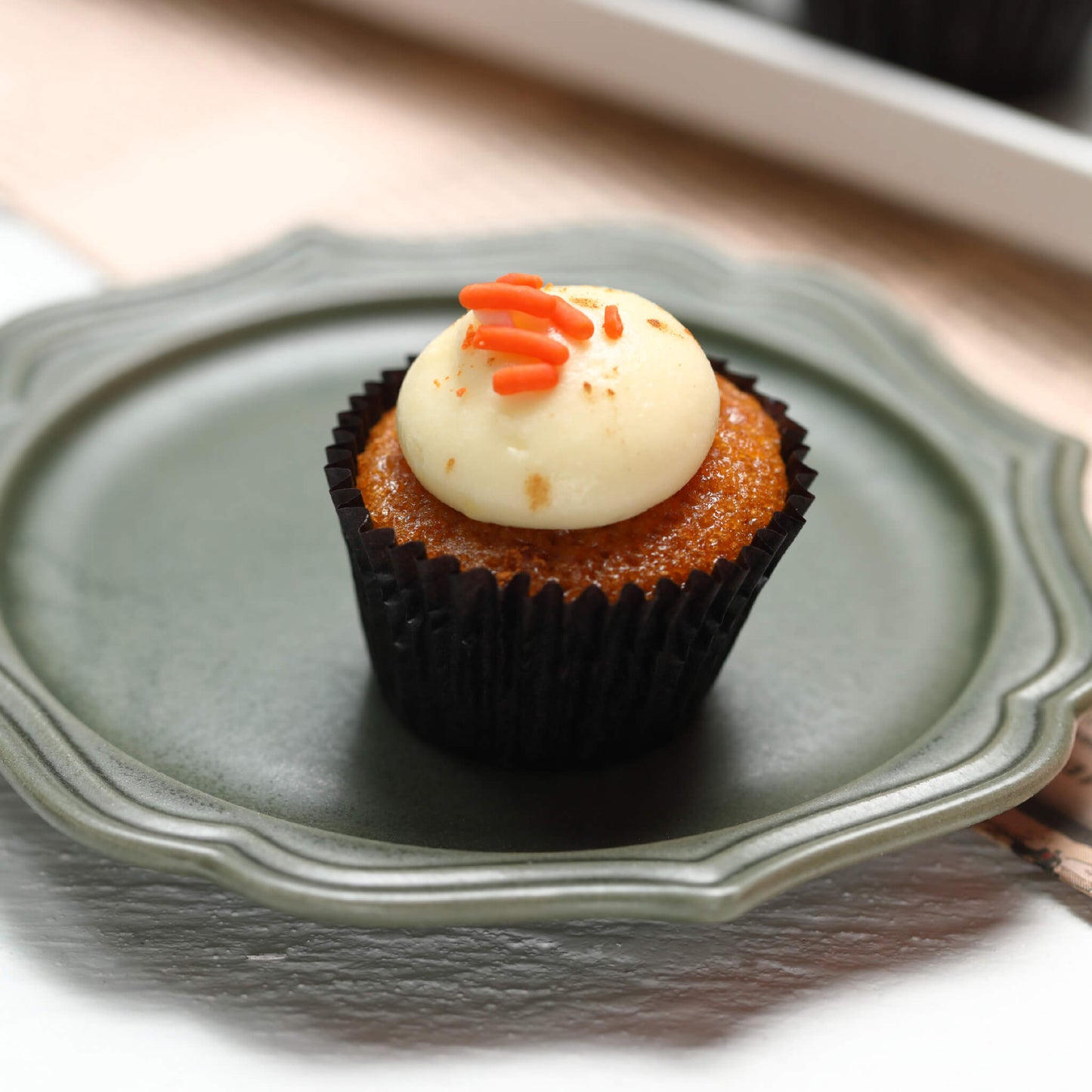 Mini Assortment Cupcakes (24/48 pieces) *Shipped sequentially within 3-4 days