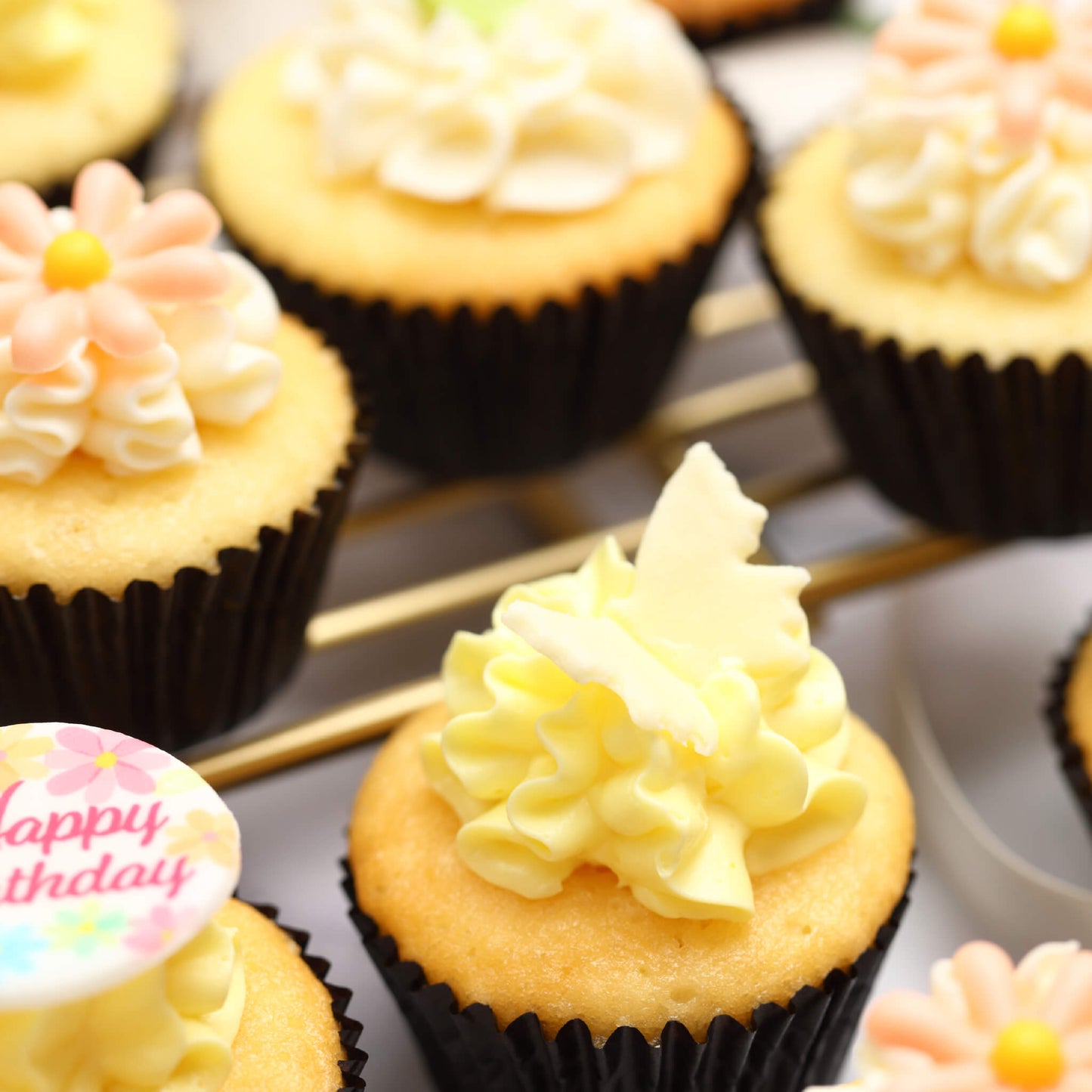 Mini Flower Birthday Box (24 pieces) *Shipped sequentially within 3-4 days