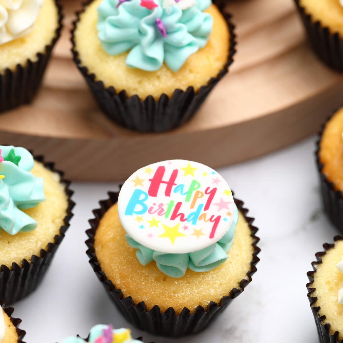 Mini Star Birthday Box (24 pieces) *Shipped sequentially within 3-4 days