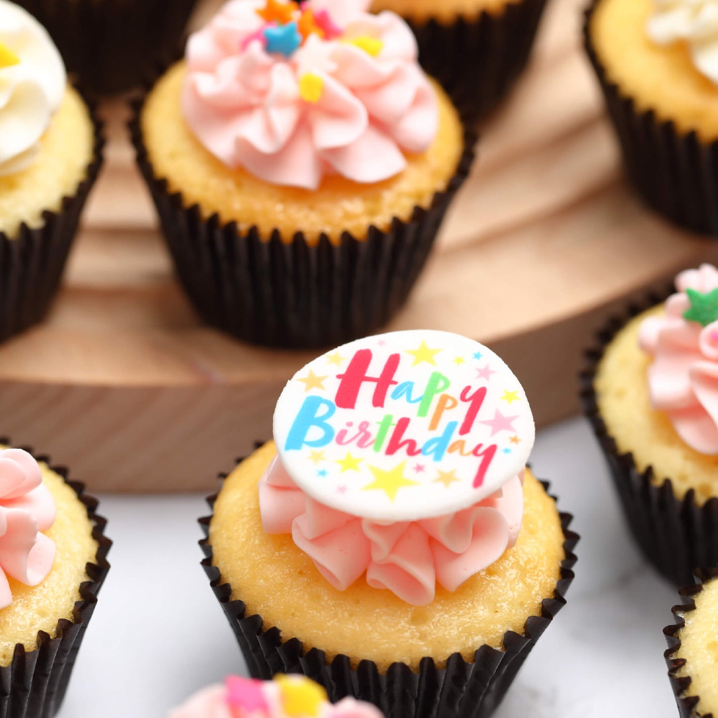 Mini Star Birthday Box (24 pieces) *Shipped sequentially within 3-4 days