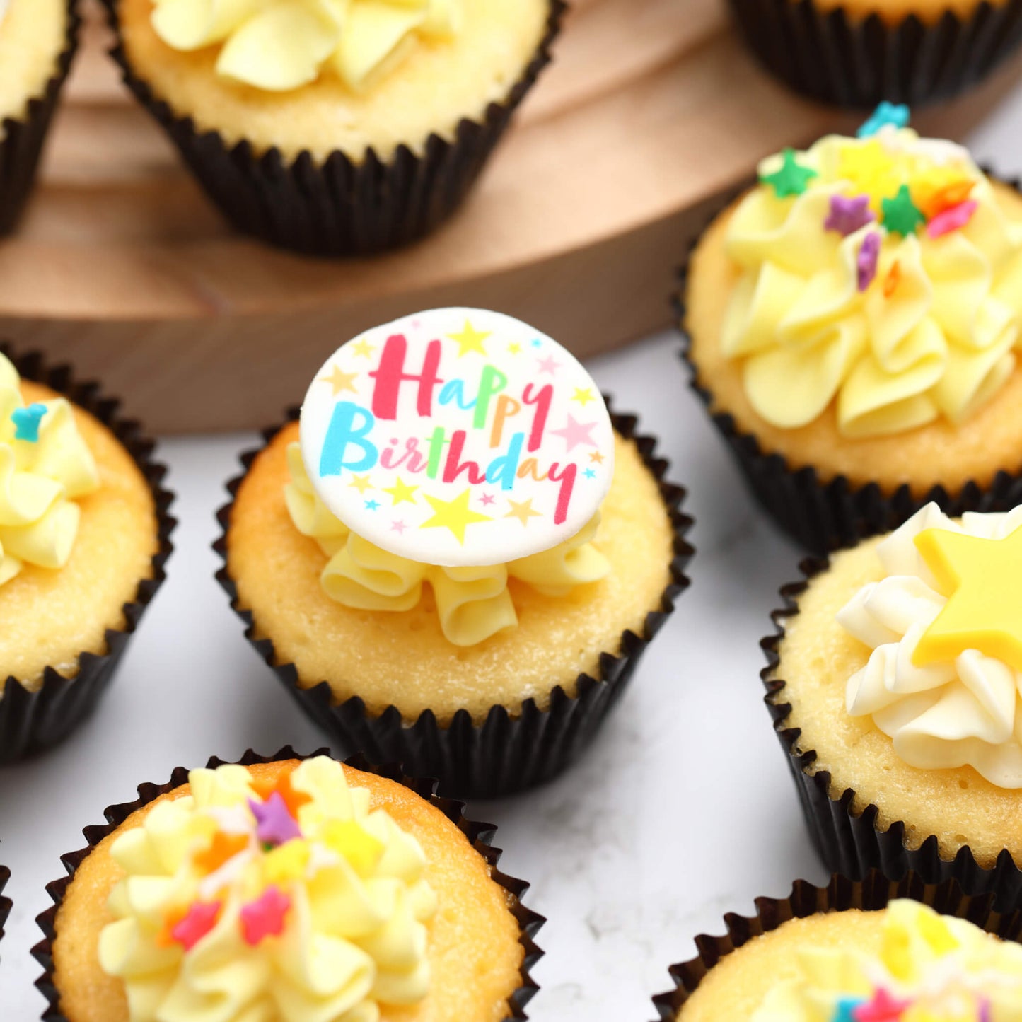 Mini Star Birthday Box (24 pieces) *Shipped sequentially within 3-4 days