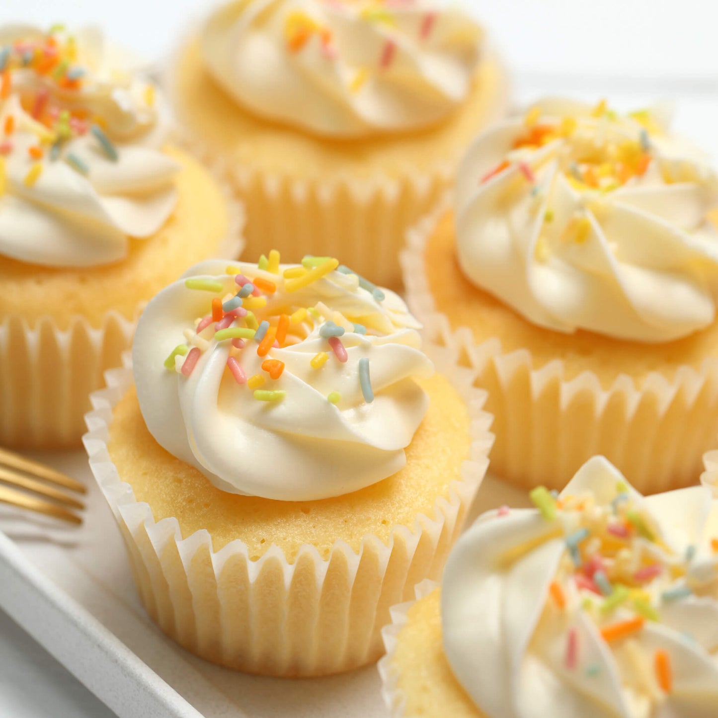 バニラカップケーキ（6個）※3～4日以内順次発送